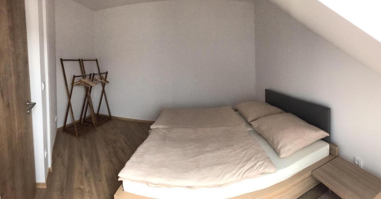 Apartmán T5 Vrchlabí Apartman Kültér fotó